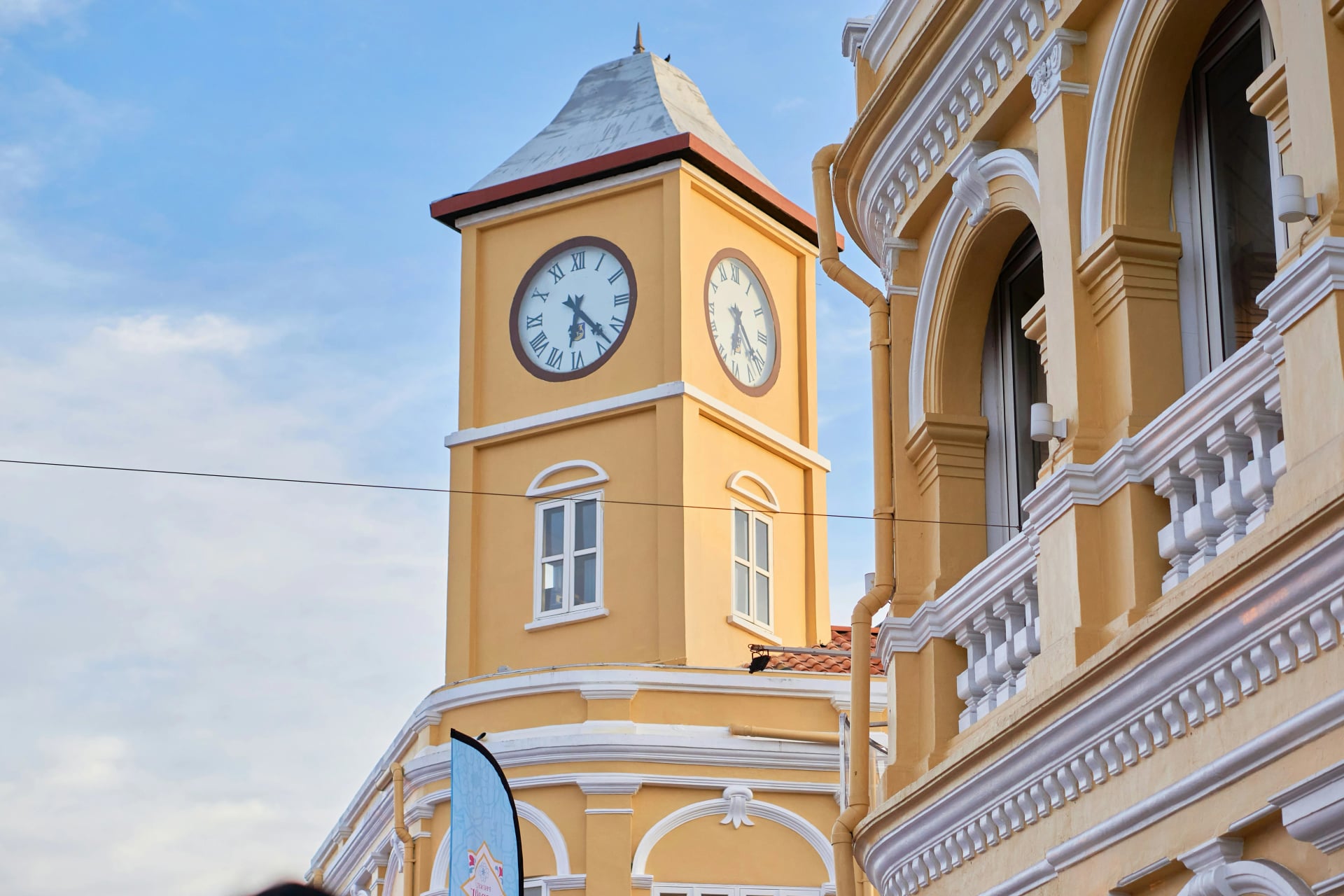3 Minutes to Phuket Old Town