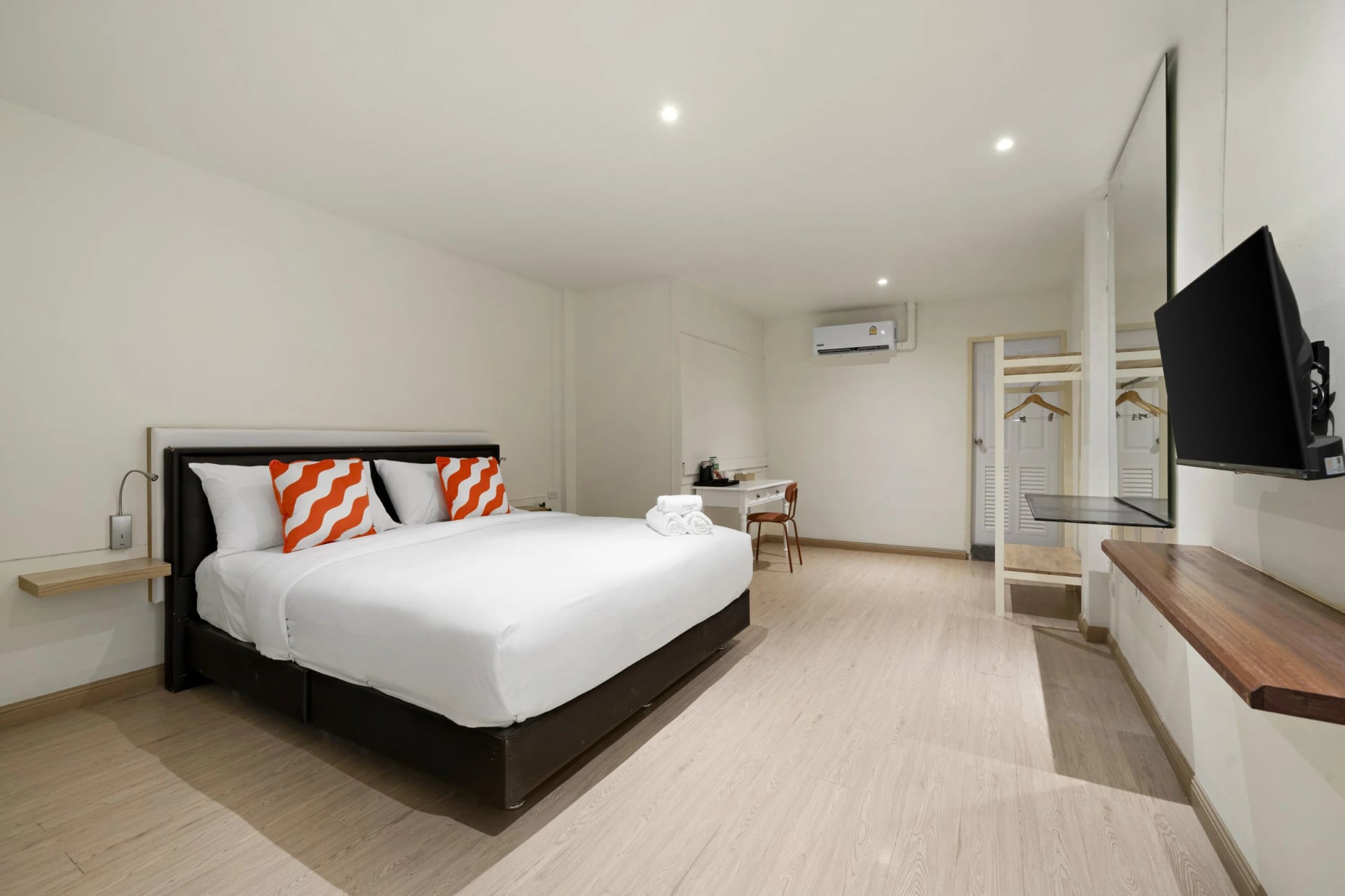Deluxe Room at Horange Phuket Town